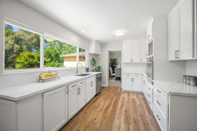 Image 14 of 41 For 1637 Hyde Drive