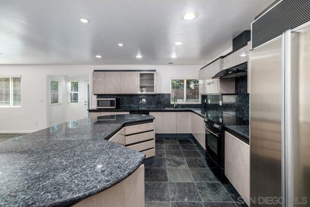 8686 Cliffridge Ave., La Jolla CA: https://media.crmls.org/mediaz/02c1e9f4-9813-4848-a68d-4337c483a7dd.jpg