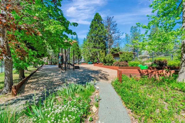 115 Fairway Village Court, Murphys CA: https://media.crmls.org/mediaz/02c2c3cf-71c3-42cc-8e91-59bc70f04539.jpg