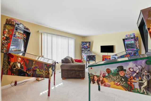 1650 Sausalito Drive, Hollister CA: https://media.crmls.org/mediaz/02c2cfe7-1929-49a9-b877-e4ea28ea9281.jpg