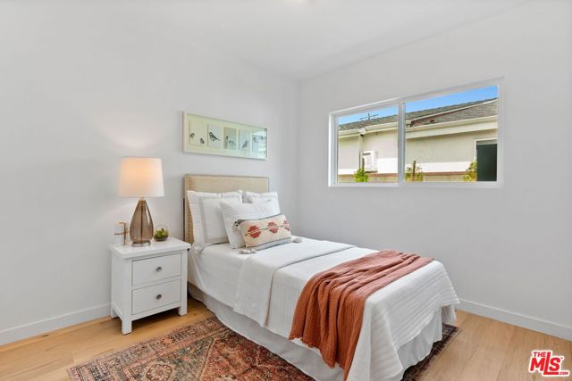 2671 Federal Avenue, Los Angeles CA: https://media.crmls.org/mediaz/02c3fd67-7515-44a7-93f5-ba6d1dcede68.jpg