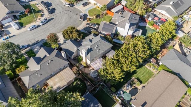 930 Hoesch Way, Gilroy CA: https://media.crmls.org/mediaz/02c4601a-de75-4396-b3fe-7f377d5c9148.jpg