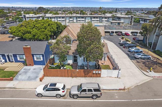 3943 Ingraham St, San Diego CA: https://media.crmls.org/mediaz/02c55ef2-fecb-478b-866b-b536cd70f1e6.jpg