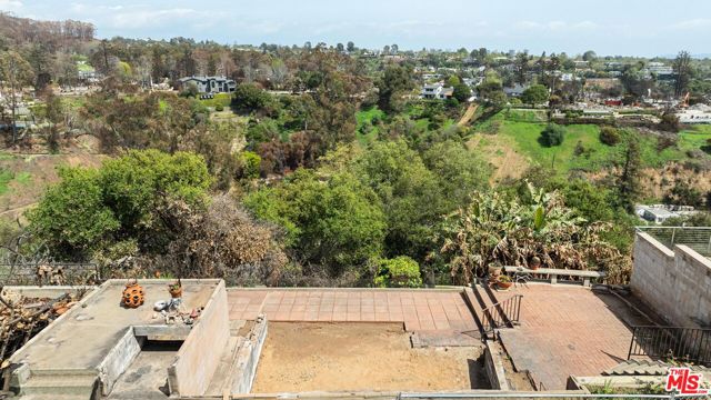 Drew Fenton | 1112 Chautauqua Boulevard Pacific Palisades CA | MLS: 7116918