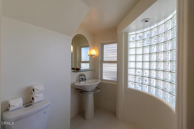 Detail Gallery Image 27 of 42 For 3405 Ocean Dr, Oxnard,  CA 93035 - 3 Beds | 2/1 Baths