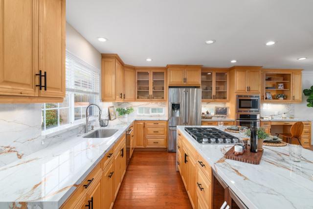 Image 12 of 45 For 1822 Burroughs St