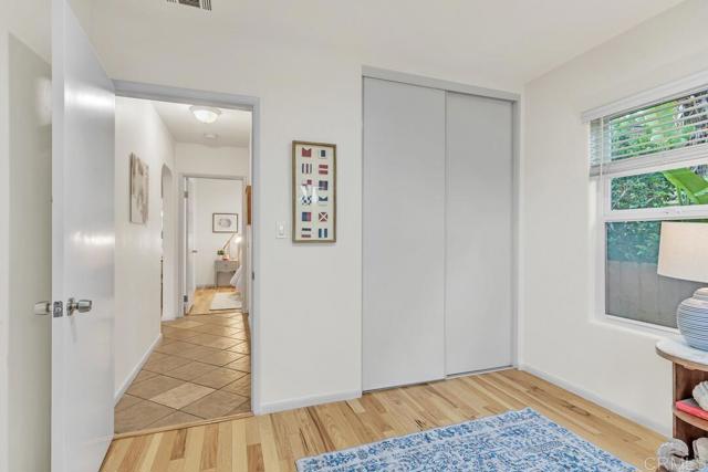 4725 Saratoga Avenue, San Diego CA: https://media.crmls.org/mediaz/02c9190c-b91c-47f4-a36e-23fb3cb77b86.jpg
