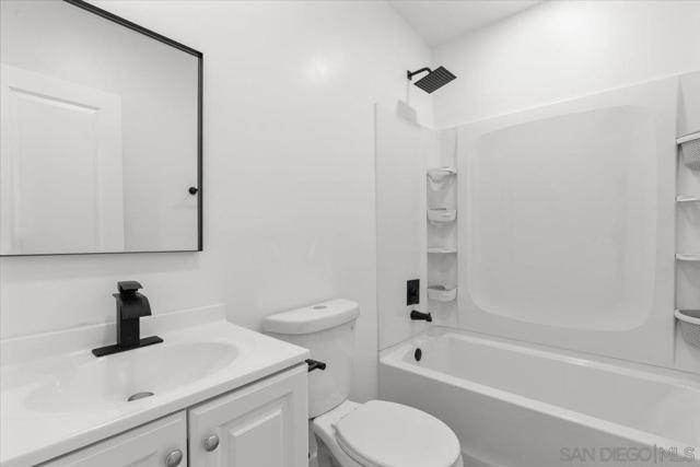 Image 12 of 23 For 3867 Teak St