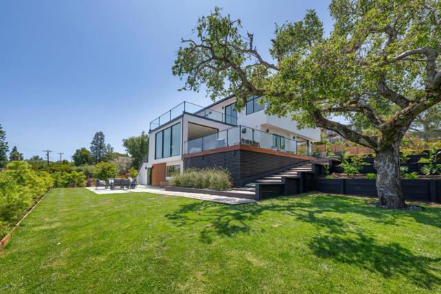 3964 Jefferson Avenue, Redwood City CA: https://media.crmls.org/mediaz/02ca0ea5-c0ad-42a2-84b9-393a26d0da7a.jpg