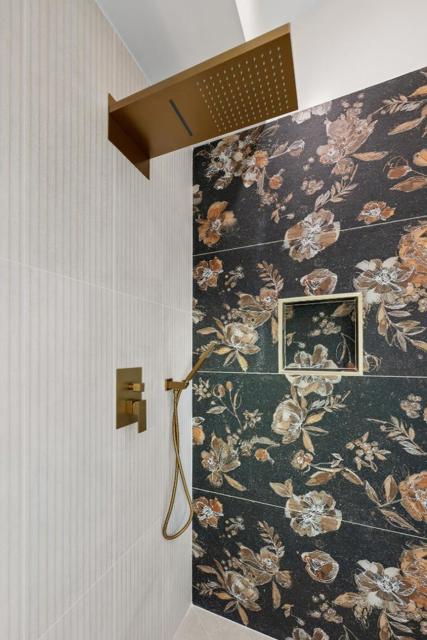 709 Lakebird Drive, Sunnyvale CA: https://media.crmls.org/mediaz/02cacb6d-7106-4957-9be4-7eca465adddd.jpg