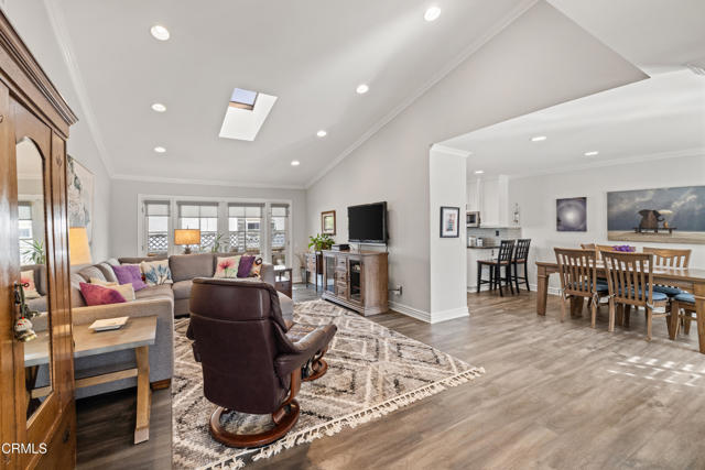 34124 Village 34, Camarillo CA: https://media.crmls.org/mediaz/02cb7c93-5036-40d1-9b80-22f1053c9c06.jpg