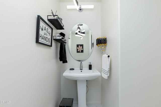 469 Pecana Street, Camarillo CA: https://media.crmls.org/mediaz/02cc6366-956f-4826-98ba-ef973a1209c5.jpg