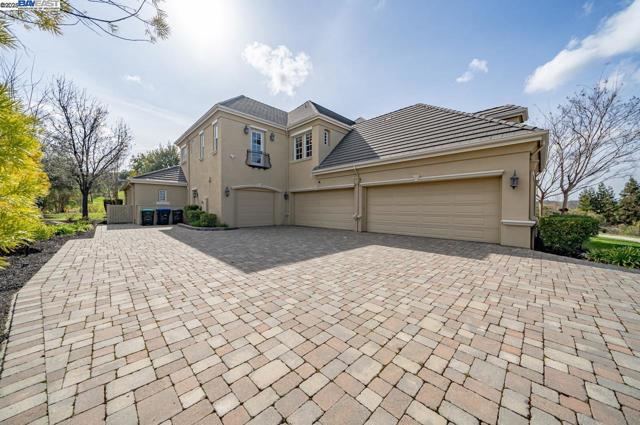 1569 Via Di Salerno, Pleasanton CA: https://media.crmls.org/mediaz/02ccce8a-0c41-40ac-890e-a34e76d4fc92.jpg
