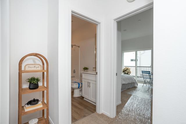 Detail Gallery Image 19 of 31 For 4982 Ocean View Bld, San Diego,  CA 92113 - 3 Beds | 2/1 Baths