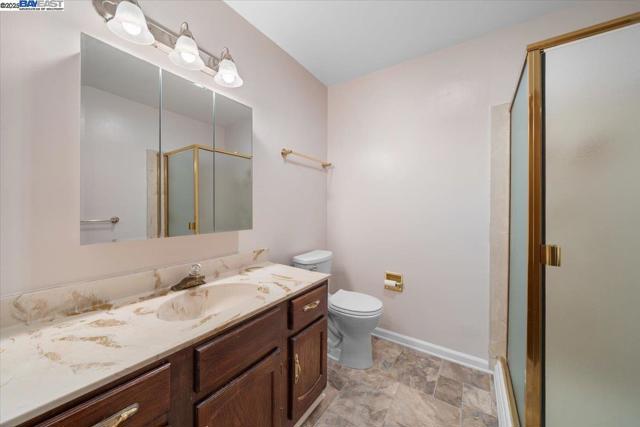2500 Miramar Ave, Castro Valley CA: https://media.crmls.org/mediaz/02ccf0b6-b7bf-44fb-a001-9c2a95572372.jpg