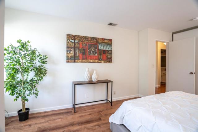4020 Williams Road, San Jose CA: https://media.crmls.org/mediaz/02ceb7b5-963b-4aff-b9df-8ee64dbeb632.jpg