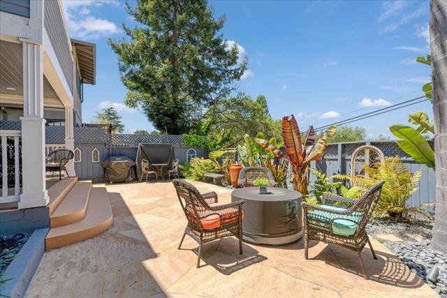 410 Monterey, Capitola CA: https://media.crmls.org/mediaz/02cef07d-3416-42d6-91e4-f776eea6d9e8.jpg