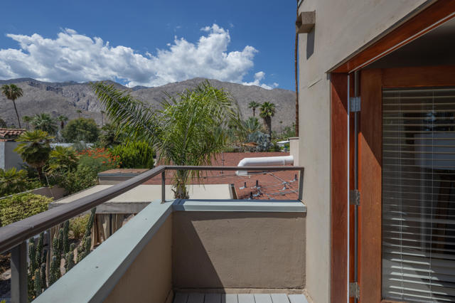 610 S Camino Real, Palm Springs CA: https://media.crmls.org/mediaz/02cf53f5-f569-4b67-bf89-f243e9d2e6a9.jpg