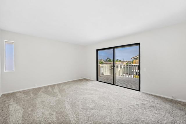 11883 Timaru Way, San Diego CA: https://media.crmls.org/mediaz/02d008fa-998f-4430-bde6-8450e870f22a.jpg