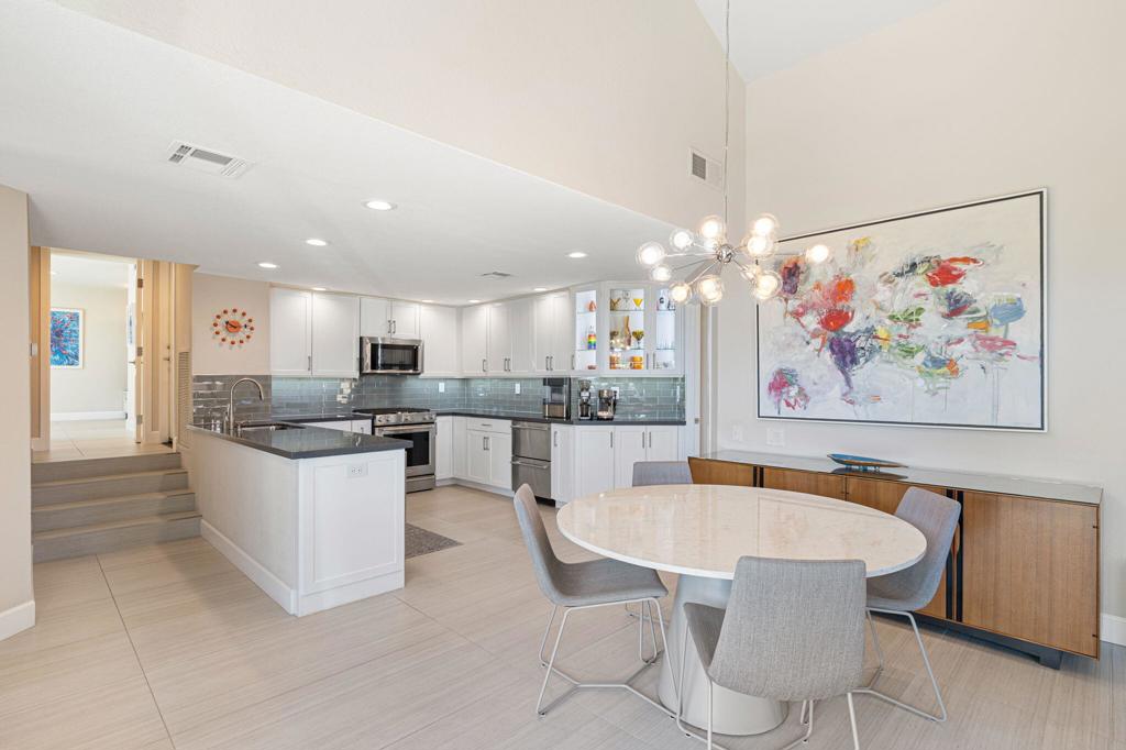 49069 Mariposa Drive