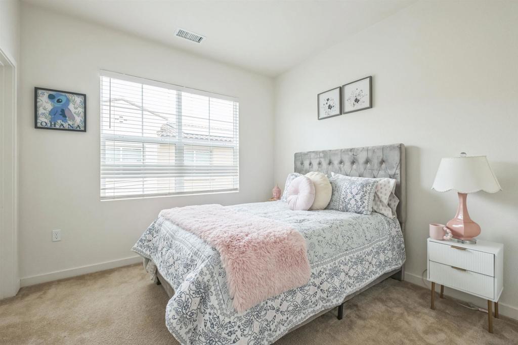 885 Blackstone - photo 14