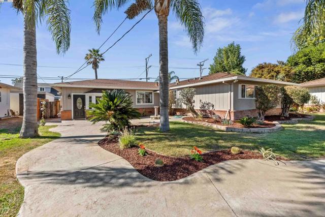 Image 7 of 58 For 38011 Temple Way