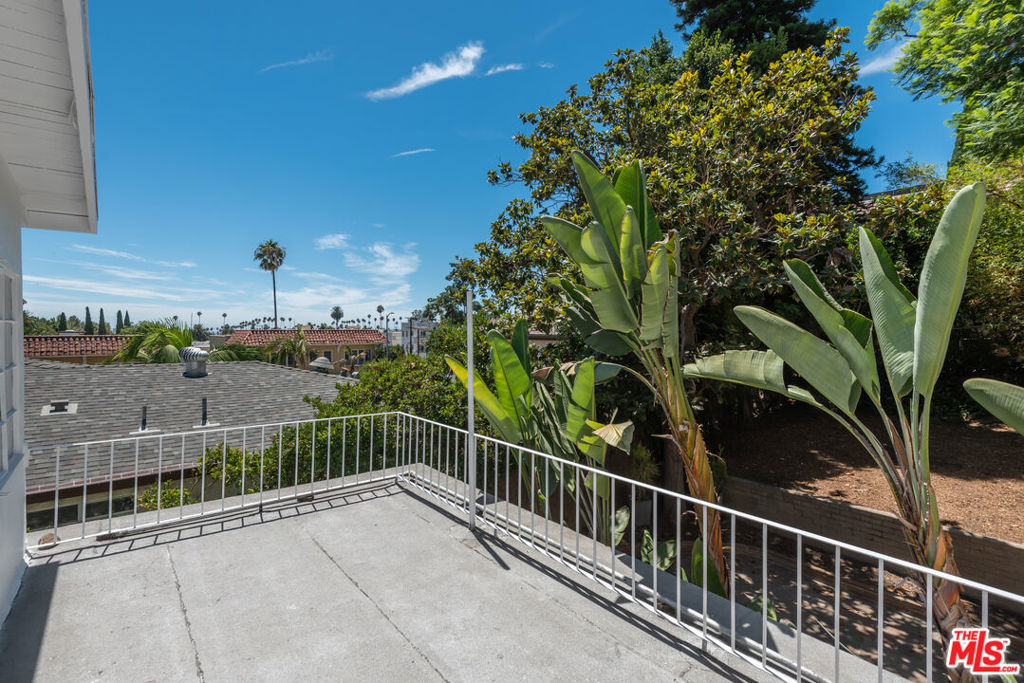 MLS #25587447 image #23