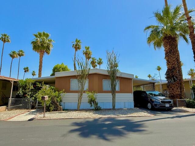 43155 Portola Ave Spc 90, Palm Desert CA: https://media.crmls.org/mediaz/02d49fe3-5970-487f-b3a3-5d2b7a93e961.jpg