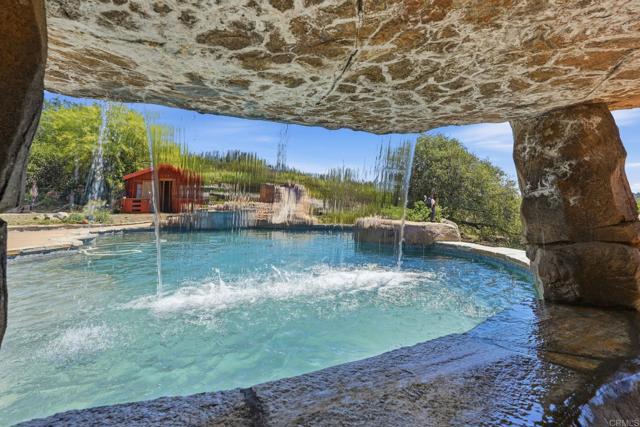 Detail Gallery Image 35 of 74 For 26940 Paradise Meadow Ln, Valley Center,  CA 92082 - 3 Beds | 2 Baths