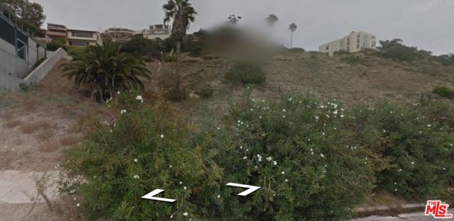 17635 Porto Marina Way, Pacific Palisades CA: https://media.crmls.org/mediaz/02d60e09-e179-4a8b-9f22-7d26d6b75928.jpg