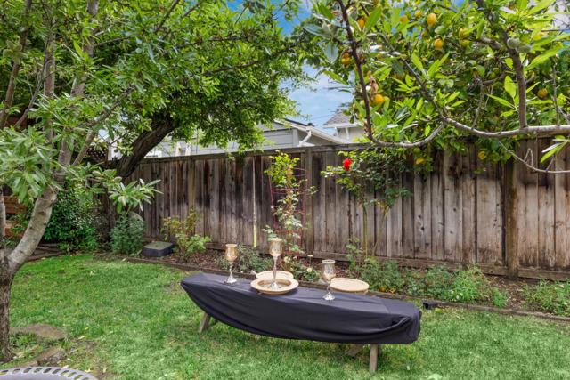 4021 Campana Drive, Palo Alto CA: https://media.crmls.org/mediaz/02d65a60-52f2-4abb-b10e-4c882465b9b3.jpg