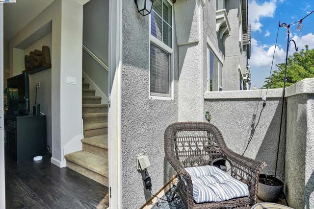 140 Selby Ln, Livermore CA: https://media.crmls.org/mediaz/02d6e2ff-1749-408b-9786-299d985bfd57.jpg
