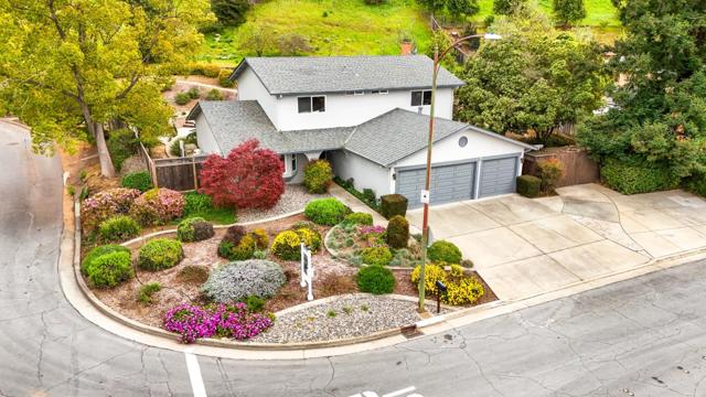 Image 3 of 59 For 606 Mindy Way