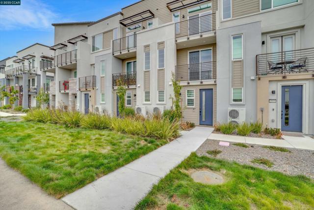 2816 Cathwood Lane, Alameda CA: https://media.crmls.org/mediaz/02d7b070-6d11-4ebd-9d4a-25edd22dd77a.jpg
