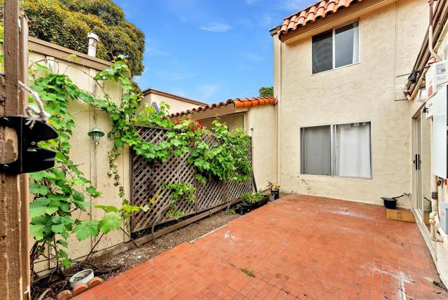 4186 Balboa Way, Clairemont Mesa CA: https://media.crmls.org/mediaz/02d7e0cc-d958-48ec-94cc-71272cb0211a.jpg
