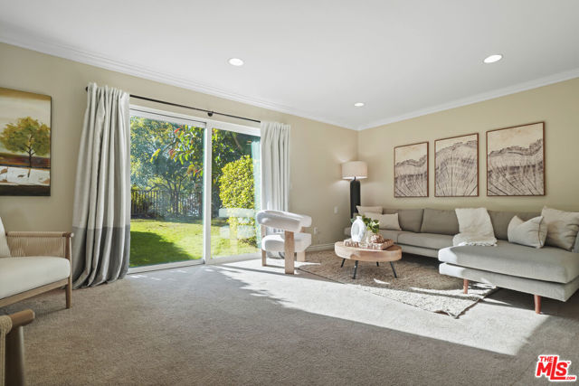 4015 Karelia Street, Los Angeles CA: https://media.crmls.org/mediaz/02d7f740-226a-4818-b2e2-705631b3ebc7.jpg