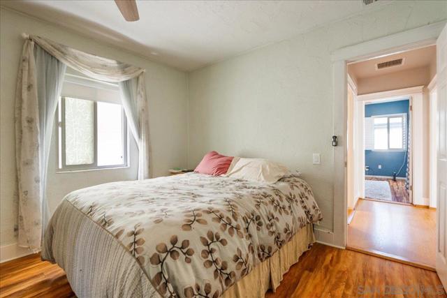 2931 Dahlia St, San Diego CA: https://media.crmls.org/mediaz/02d8e56c-a1fd-4dda-b83e-6c5610a5a034.jpg