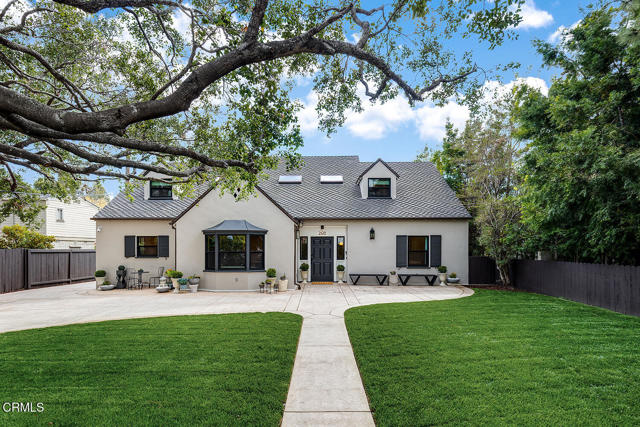 Detail Gallery Image 1 of 1 For 2198 San Pasqual St, Pasadena,  CA 91107 - 5 Beds | 4/1 Baths