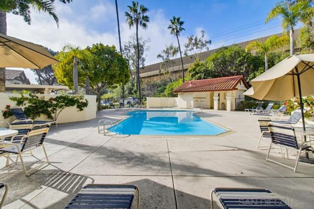 4060 Rosenda Ct, San Diego CA: https://media.crmls.org/mediaz/02d9d951-e68a-433b-b012-4ffc21b3b7b1.jpg