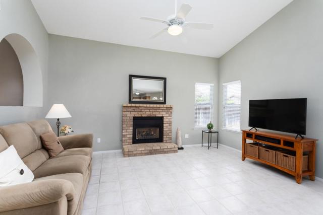 847 Amber Avenue, Clovis CA: https://media.crmls.org/mediaz/02da619f-9b89-4f41-9ba7-0a09b749b6d1.jpg