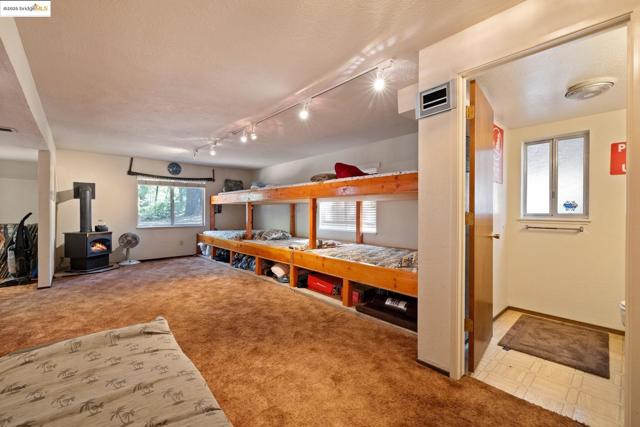 2119 Silverado Way, Arnold CA: https://media.crmls.org/mediaz/02daa124-e7a5-4564-8322-922e59b15327.jpg