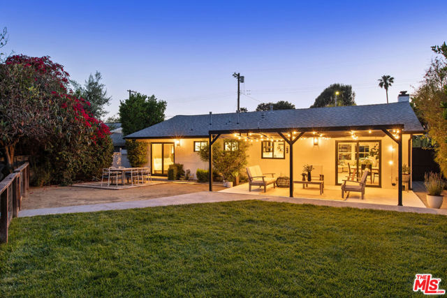 2044 Panamint Drive, Los Angeles CA: https://media.crmls.org/mediaz/02daac92-9142-4230-9d51-4fca9e598427.jpg