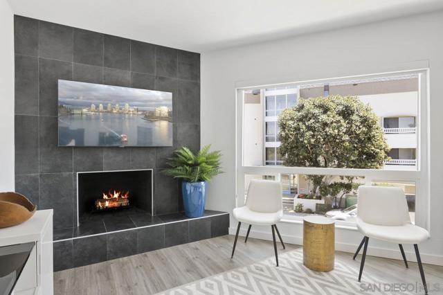 3980 Crown Point Drive, San Diego CA: https://media.crmls.org/mediaz/02dd9619-3825-4205-ae06-9d4ad11cca25.jpg
