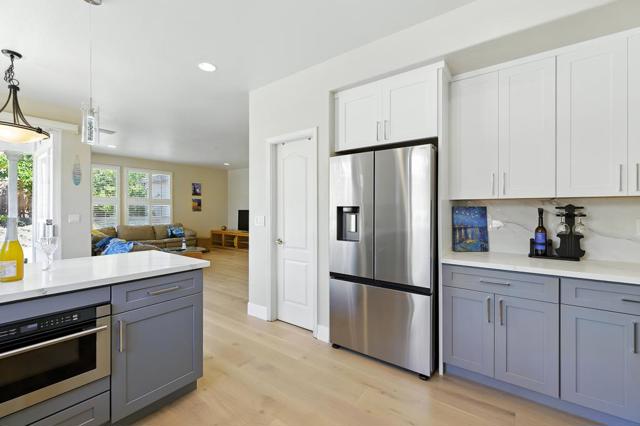 553 Lower Vintners Circle, Fremont CA: https://media.crmls.org/mediaz/02df94c0-6ff4-400a-bbec-46c4a2d5a824.jpg