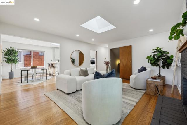 6251 Highland Ave, Richmond CA: https://media.crmls.org/mediaz/02dfb249-dff0-440d-a604-2be138d3cb85.jpg