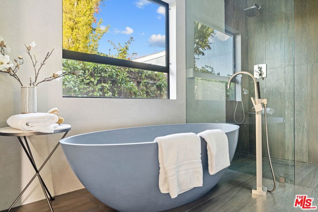 MLS #25617071 image #24