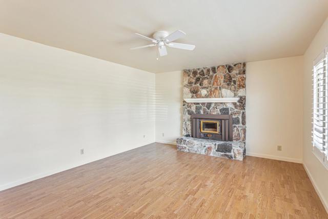 1223 La Canada Way, Salinas CA: https://media.crmls.org/mediaz/02e02f25-1caa-4b99-838d-498c52f523c6.jpg
