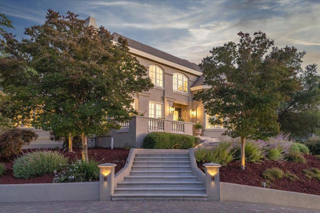 14113 Pike Road, Saratoga CA: https://media.crmls.org/mediaz/02e10ae8-7ffb-4fab-847f-24822e94d80a.jpg