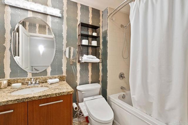 Detail Gallery Image 34 of 47 For 825 W Beech St #102,  San Diego,  CA 92101 - 2 Beds | 2/1 Baths