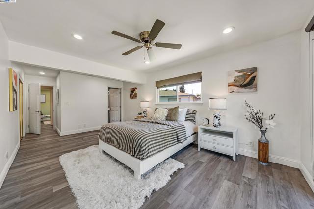 141 Peony Ct, Fremont CA: https://media.crmls.org/mediaz/02e1da25-bbe9-4643-a03d-9b66e90c0c87.jpg